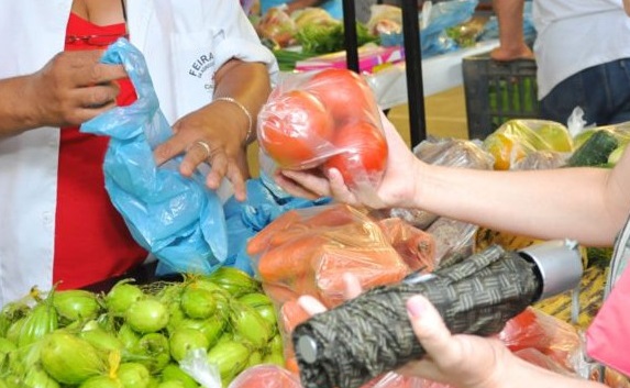 Feira livre do bairro Gilberto Machado passa a funcionar às quintas-feiras  - Prefeitura de Cachoeiro de Itapemirim - ES