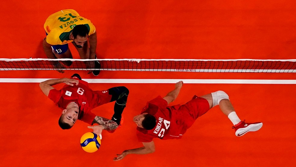 Brasil não conseguiu fazer frente à Rússia - Foto: CARLOS GARCIA RAWLINS / REUTERS