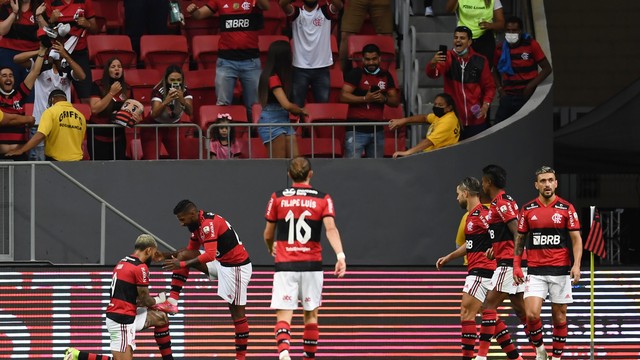 Copa Libertadores Flamengo v Olimpia - Mane Garrincha Gabigol Rodinei gol 