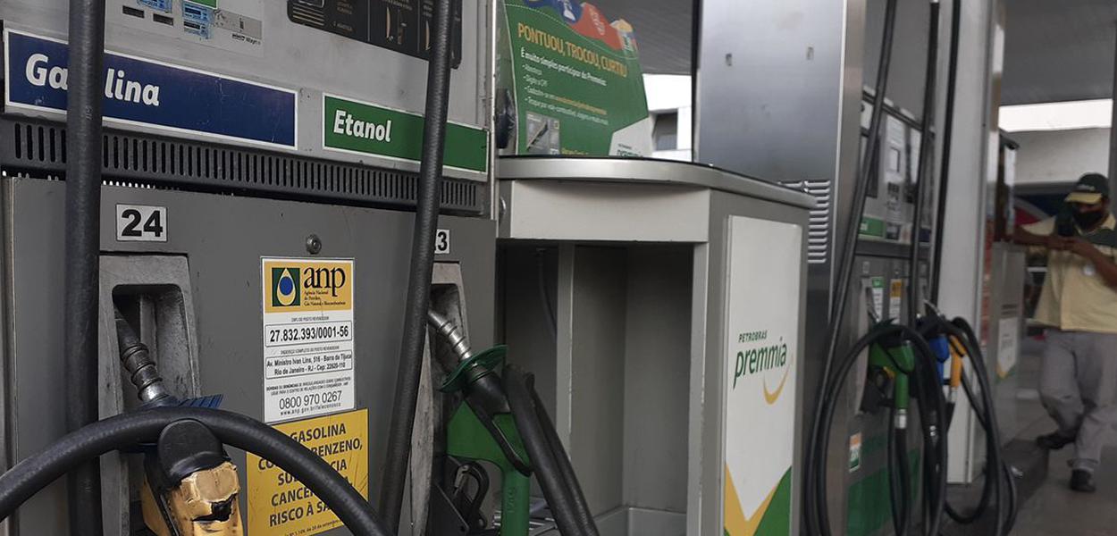 www.brasil247.com -  Petrobras reajusta em 12% o pre篠da gasolina nas refinarias a partir desta quinta-feira