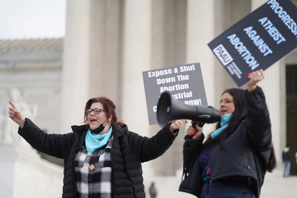 Lauren Handy, à esquerda, é uma das líderes de movimento antiaborto nos EUA - Foto: Sarah Silbiger/Reuters/Arquivo