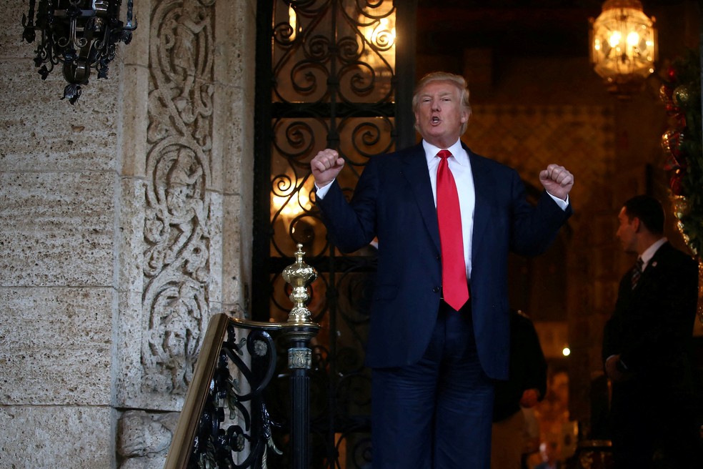 Ex-presidente americano, Donald Trump, durante comemoração na sua casa de Mar-a-Lago em 21 de dezembro de 2016 - Foto: Carlos Barria/REUTERS