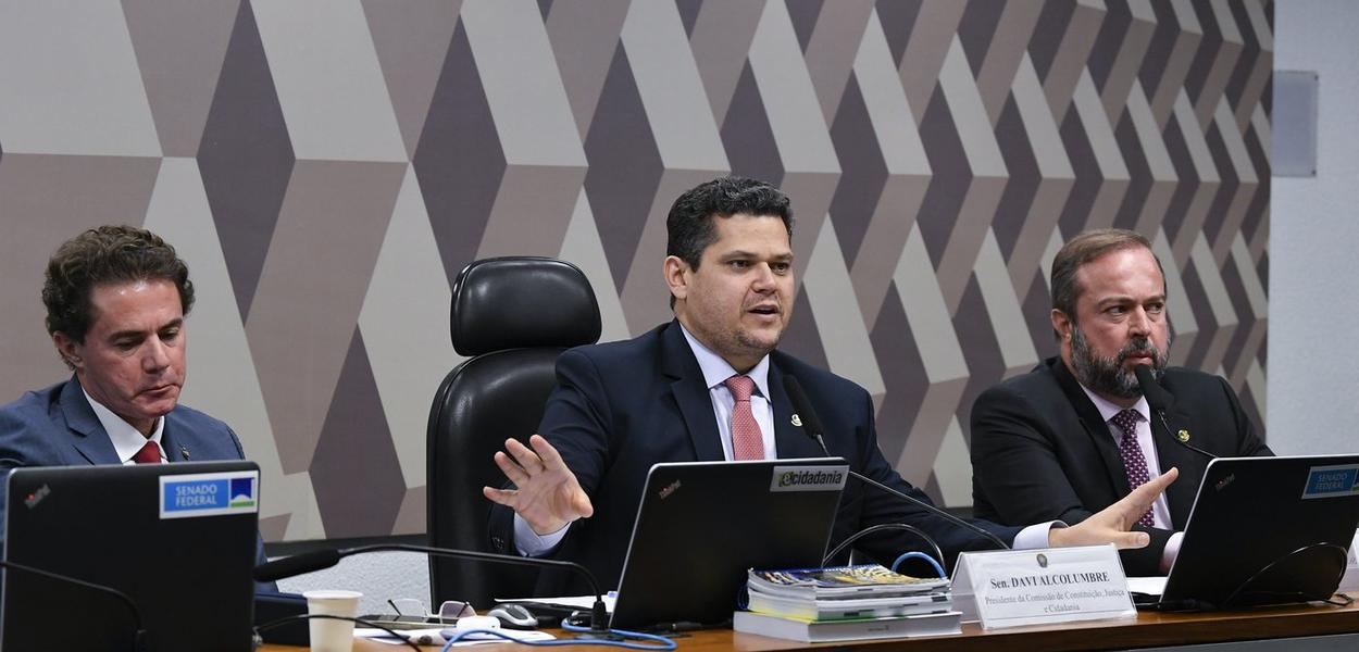 www.brasil247.com - CCJ do Senado aprovou o texto da PEC da Transição