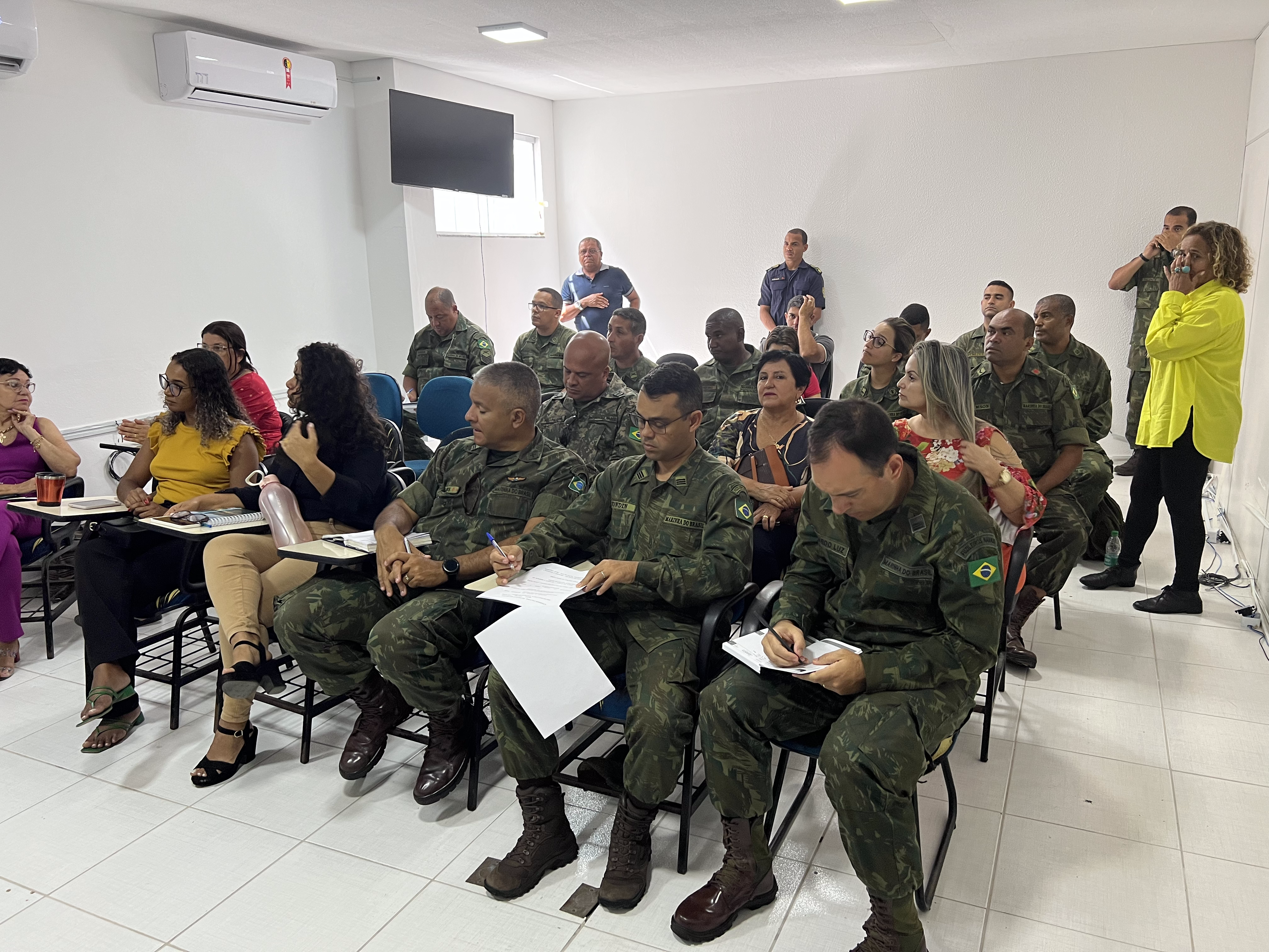 Foto da notícia: Secretaria de Assistência Social realiza reunião de alinhamento da ACISO