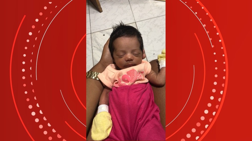  Eduarda de Souza Meira, de um mês e seis dias, morreu dormindo em Cariacica, ES - Foto: Arquivo pessoal 