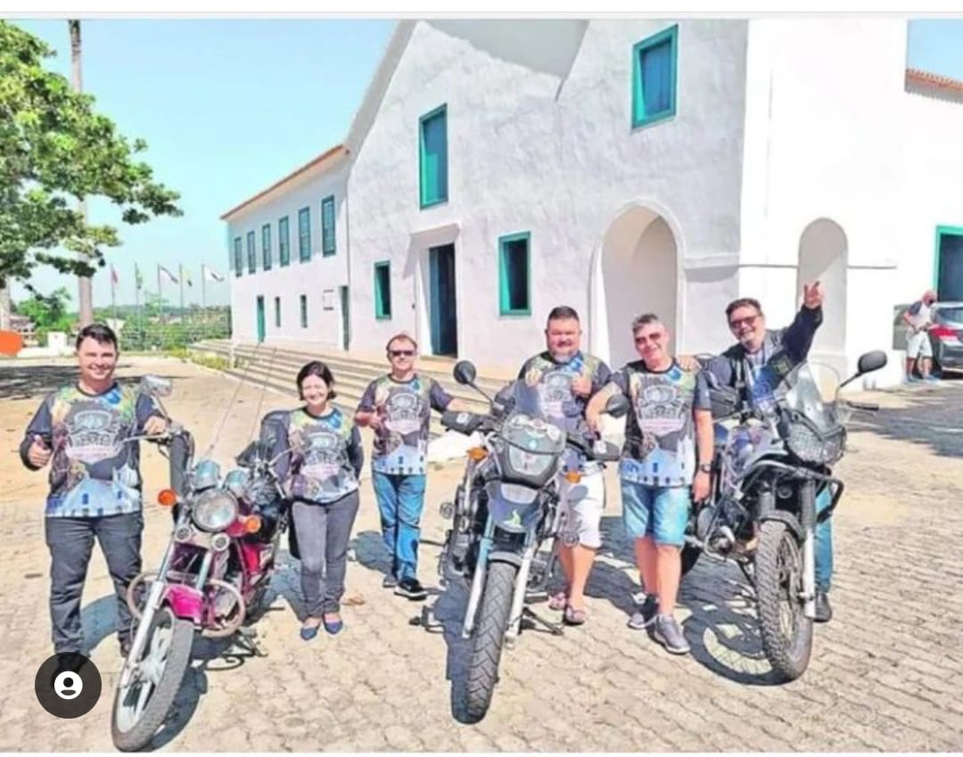 Motociclista no Santuário de Anchieta. Crédito: Roberta Bourguignon.