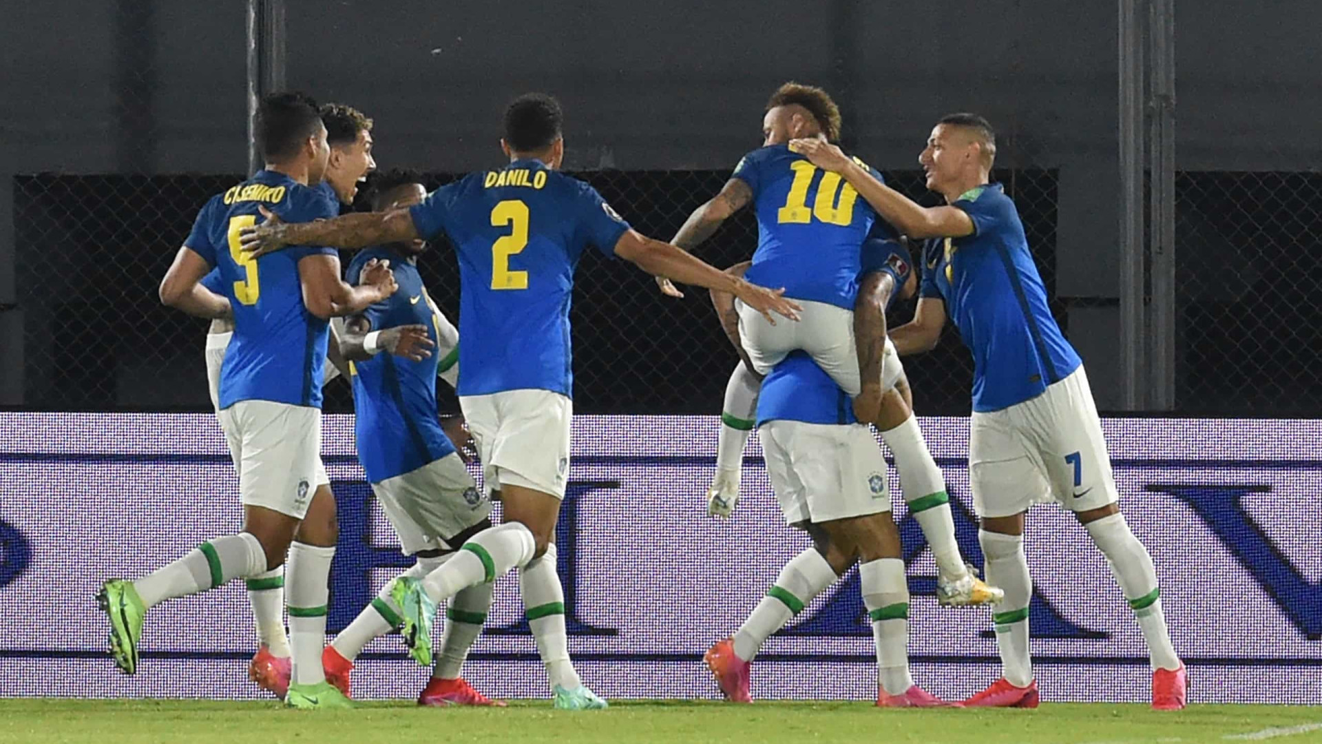 Primeiro treino da seleção para a Copa América conta com Gabriel e Thiago Silva