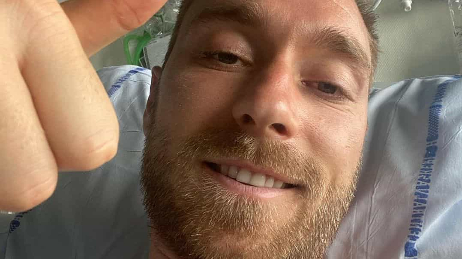 Eriksen publica foto no hospital e divulga mensagem de apoio: Me sinto bem