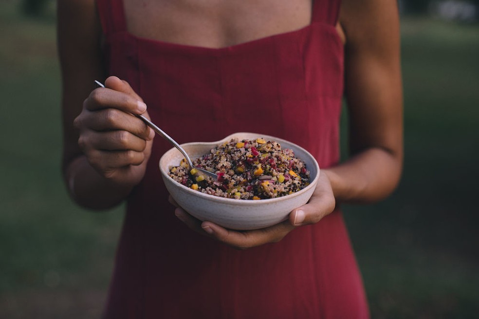 Salada de quinoa com vegetais - Foto: Globo