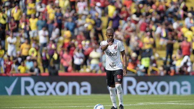 Fernandinho na final da Libertadores: experiente meia tentou levar Athletico ao seu primeiro título da Libertadores