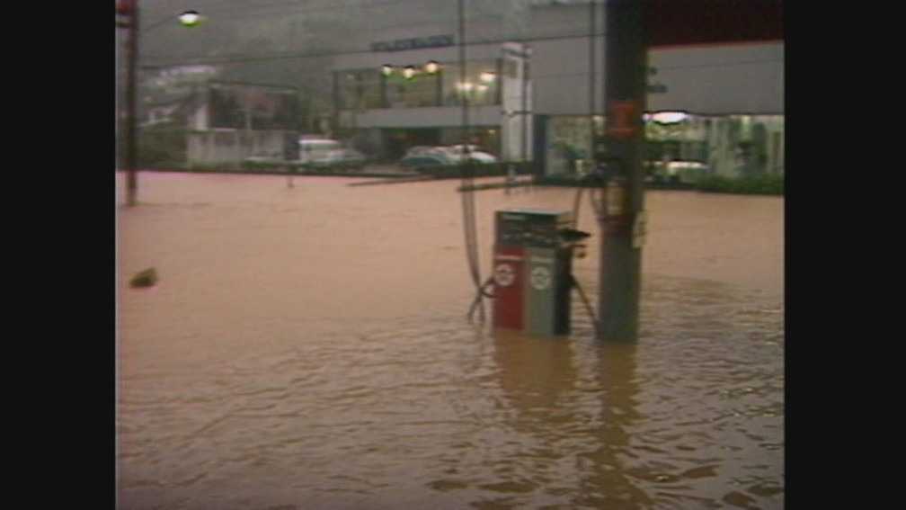 Tempestade em 1988 também deixou município debaixo dágua - Foto: Acervo TV Globo