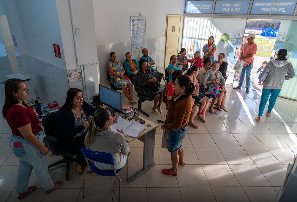 Foto da notícia: Secretaria Municipal de Saúde leva realização de exames para unidade de São João do Jaboti