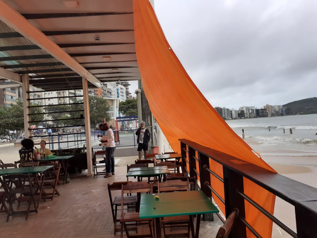 Quiosqueiro que descumprir regras pode perder a concessão do espaço - PREFEITURA MUNICIPAL DE GUARAPARI - ES