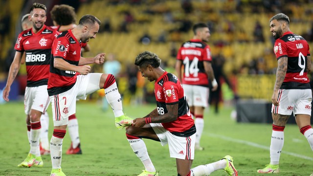 Barcelona x Flamengo: Everton Ribeiro e Bruno Henrique